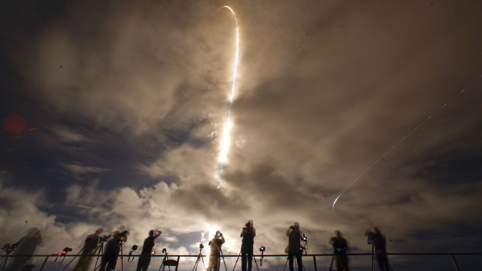 spaceX Falcon 9